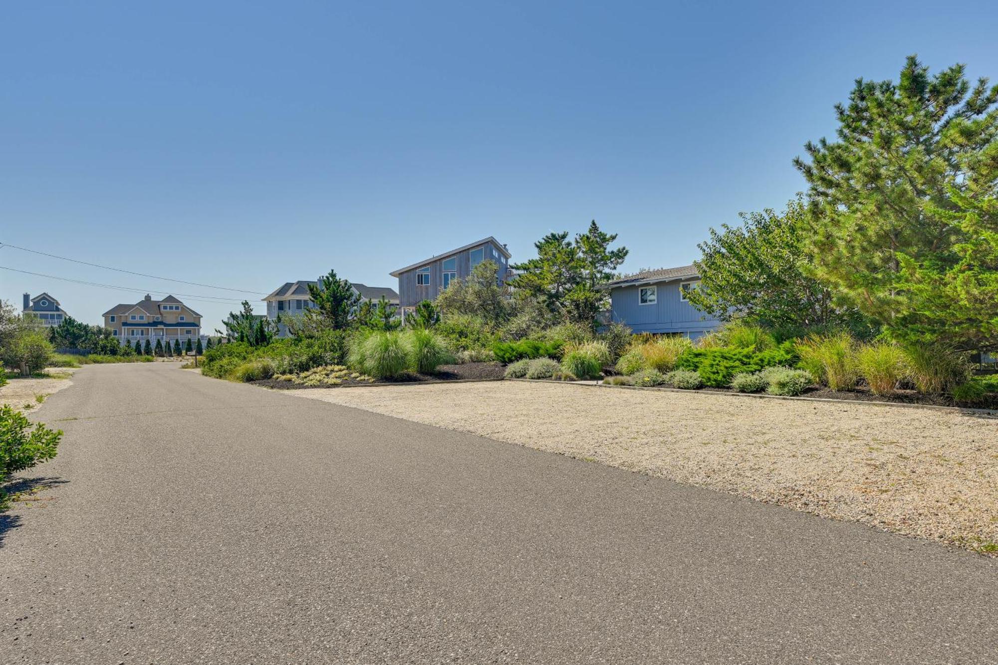 Westhampton Beach Home With Deck And Ocean Views! Eksteriør billede