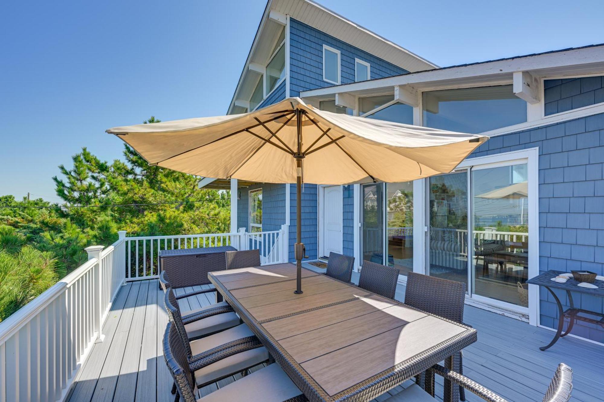 Westhampton Beach Home With Deck And Ocean Views! Eksteriør billede