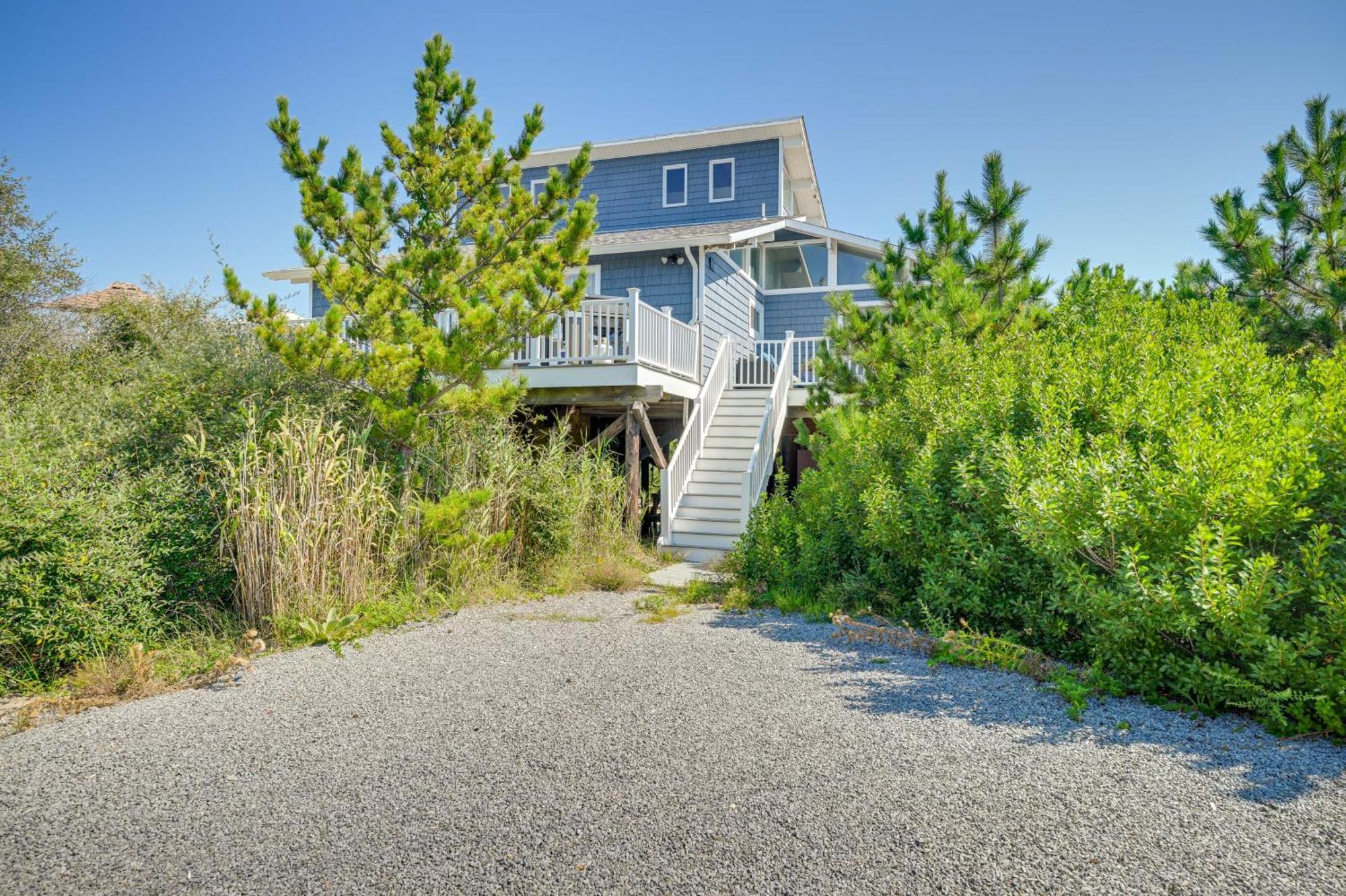 Westhampton Beach Home With Deck And Ocean Views! Eksteriør billede