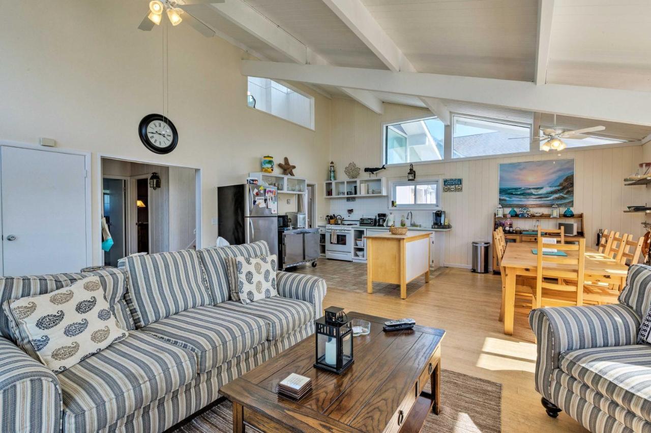 Westhampton Beach Home With Deck And Ocean Views! Eksteriør billede