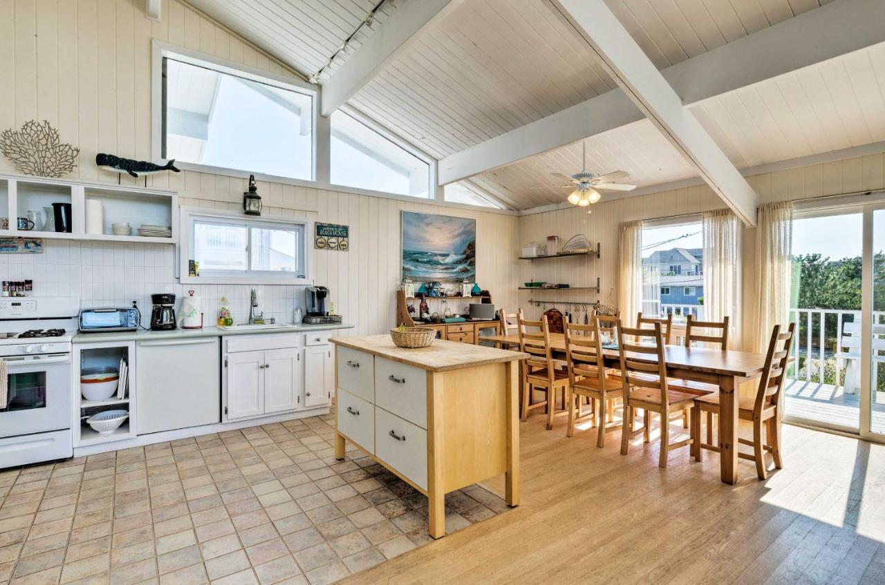 Westhampton Beach Home With Deck And Ocean Views! Eksteriør billede