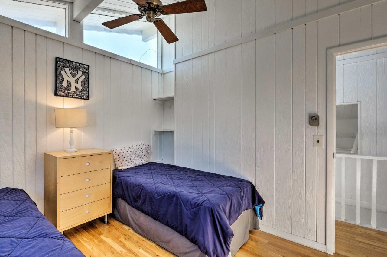 Westhampton Beach Home With Deck And Ocean Views! Eksteriør billede